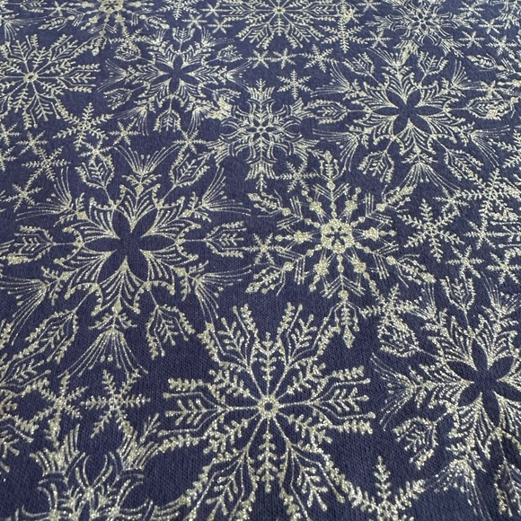 Winter Royal Blue & Silver snowflakes sparkling affect 12 x 56 inch table runner - Picture 7 of 11